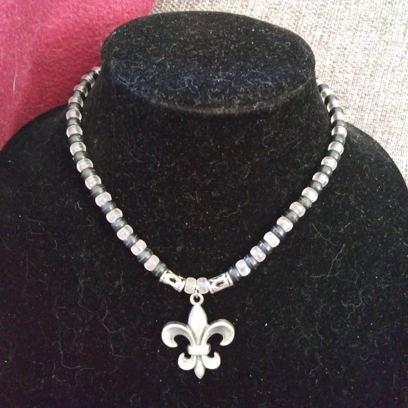 **SALE PRICE** Fleur De Lis Pendant Necklace - Picture 1 of 13